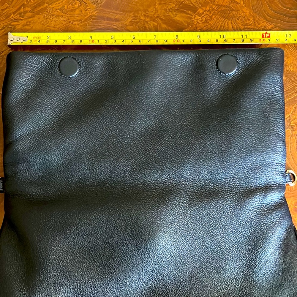Tory Burch black leather handbag - Picture 3 of 10